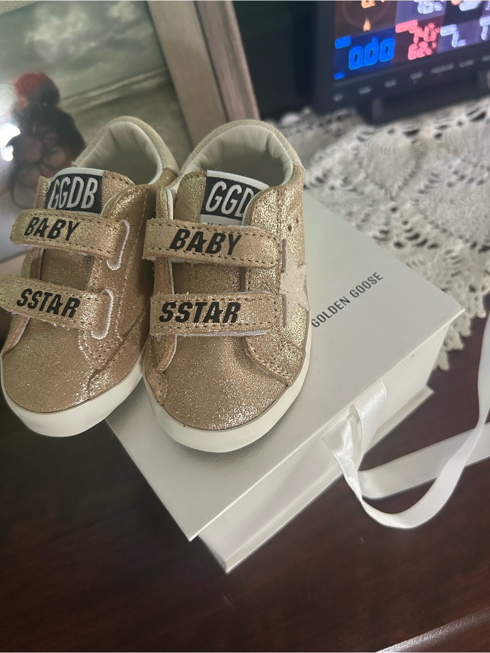 Golden Goose kids size 21 sneaker